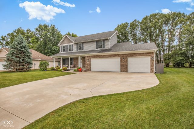 425 S Bridge Water Lane, Muncie, IN 47304