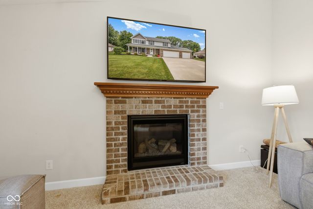 425 S Bridge Water Lane, Muncie, IN 47304