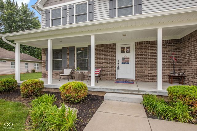 425 S Bridge Water Lane, Muncie, IN 47304