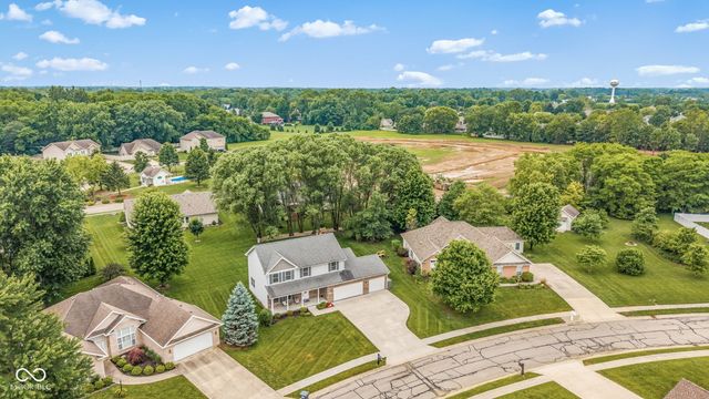 425 S Bridge Water Lane, Muncie, IN 47304