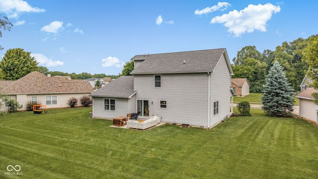 425 S Bridge Water Lane, Muncie, IN 47304