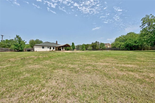 801 Mountain Crest Drive, Wimberley, TX 78676