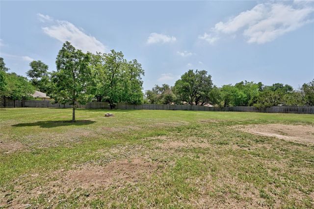 801 Mountain Crest Drive, Wimberley, TX 78676
