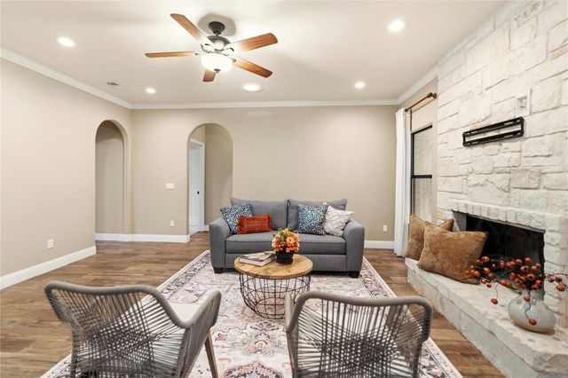 801 Mountain Crest Drive, Wimberley, TX 78676