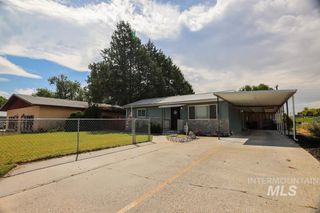 99 NW 9th St, Ontario, OR 97914