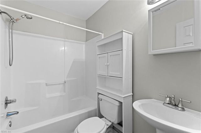 1243 Damyien ARCH, Chesapeake, VA 23320