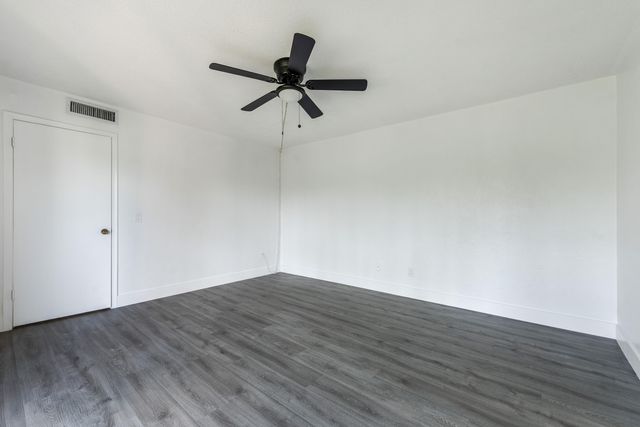 471 Kirk Road D, West Palm Beach, FL 33406