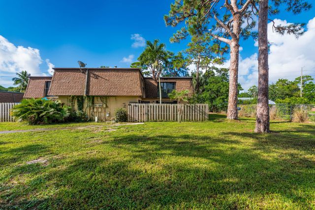 471 Kirk Road D, West Palm Beach, FL 33406