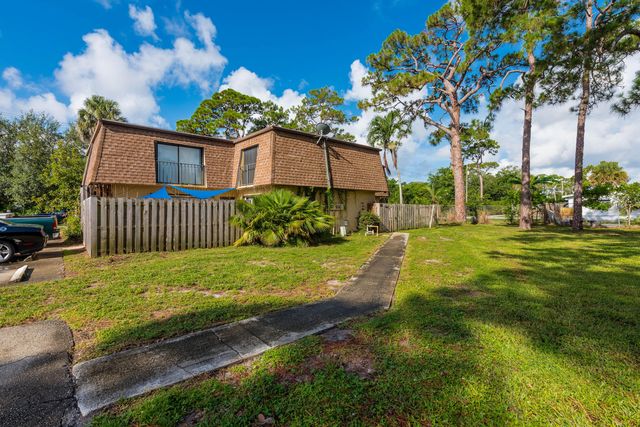 471 Kirk Road D, West Palm Beach, FL 33406