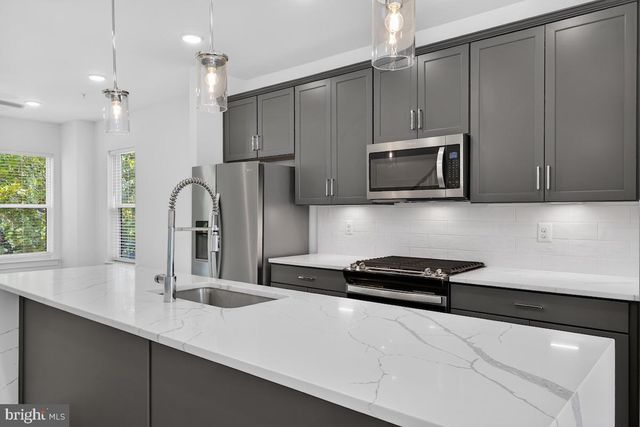 1531 PICCARD DR, Rockville, MD 20850