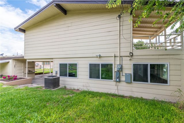 143 Trail Ridge Dr, Sandia, TX 78383