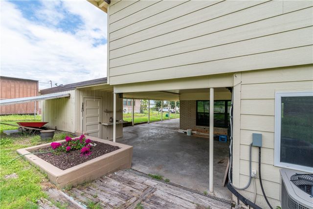 143 Trail Ridge Dr, Sandia, TX 78383