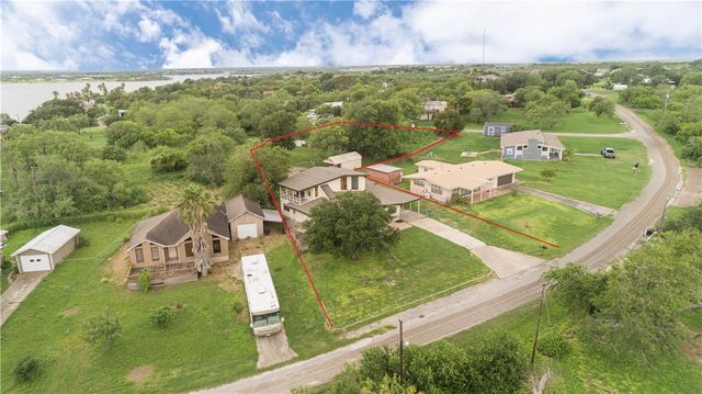 143 Trail Ridge Dr, Sandia, TX 78383