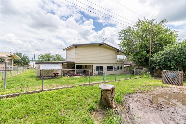 143 Trail Ridge Dr, Sandia, TX 78383