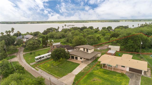 143 Trail Ridge Dr, Sandia, TX 78383