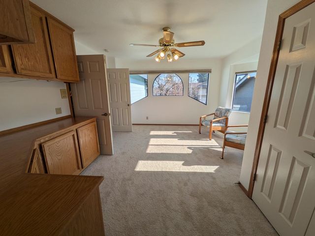 1364 Sun Tree Dr, Roseville, CA 95661