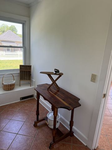 618 Main St, N, Carthage, TN 37030