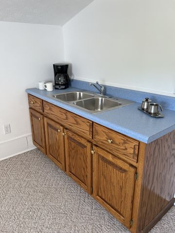 618 Main St, N, Carthage, TN 37030