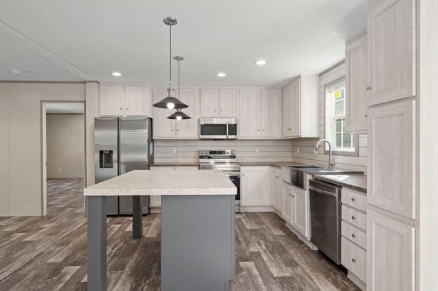 321 Marion Road, Dorchester, SC 29437