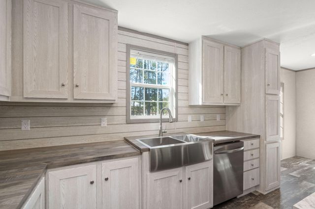 321 Marion Road, Dorchester, SC 29437