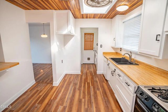 5233 Floral Drive, Ventura, CA 93001