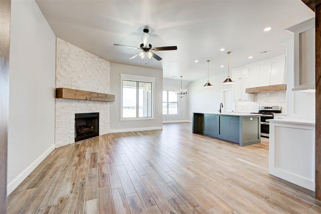 2312 Lions Pride Way, Blanchard, OK 73010