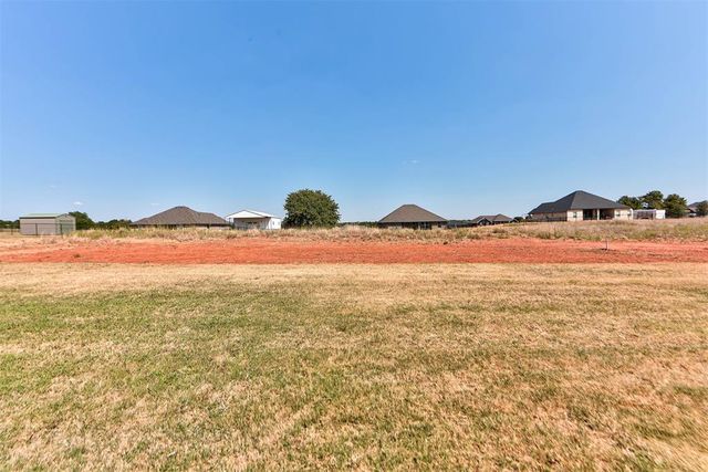 2312 Lions Pride Way, Blanchard, OK 73010
