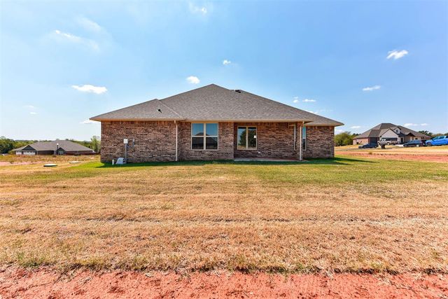 2312 Lions Pride Way, Blanchard, OK 73010