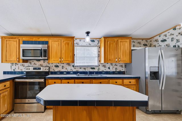 134 BARDIN ESTATES Circle, Palatka, FL 32177