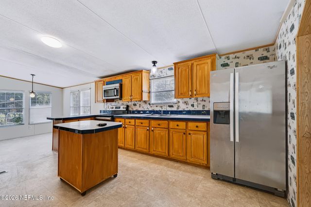134 BARDIN ESTATES Circle, Palatka, FL 32177