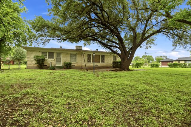 2266 Sutter Street, Dallas, TX 75216