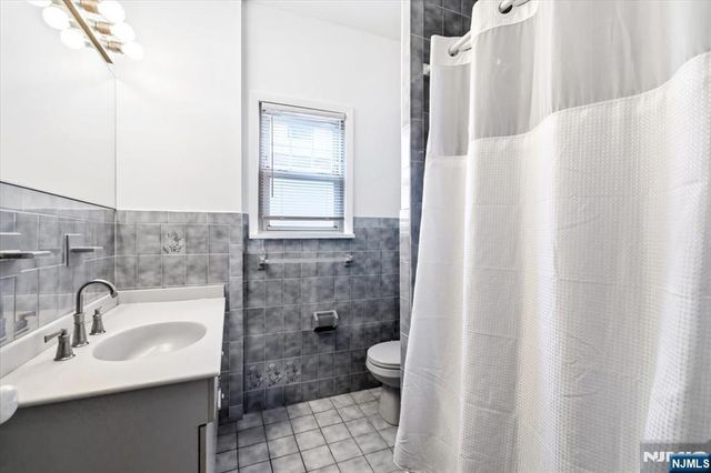119 Overpeck Avenue, Ridgefield Park, NJ 07660