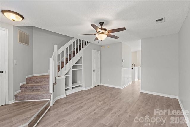 8289 Golf Ridge Drive, Charlotte, NC 28277