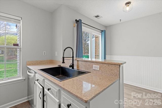8289 Golf Ridge Drive, Charlotte, NC 28277