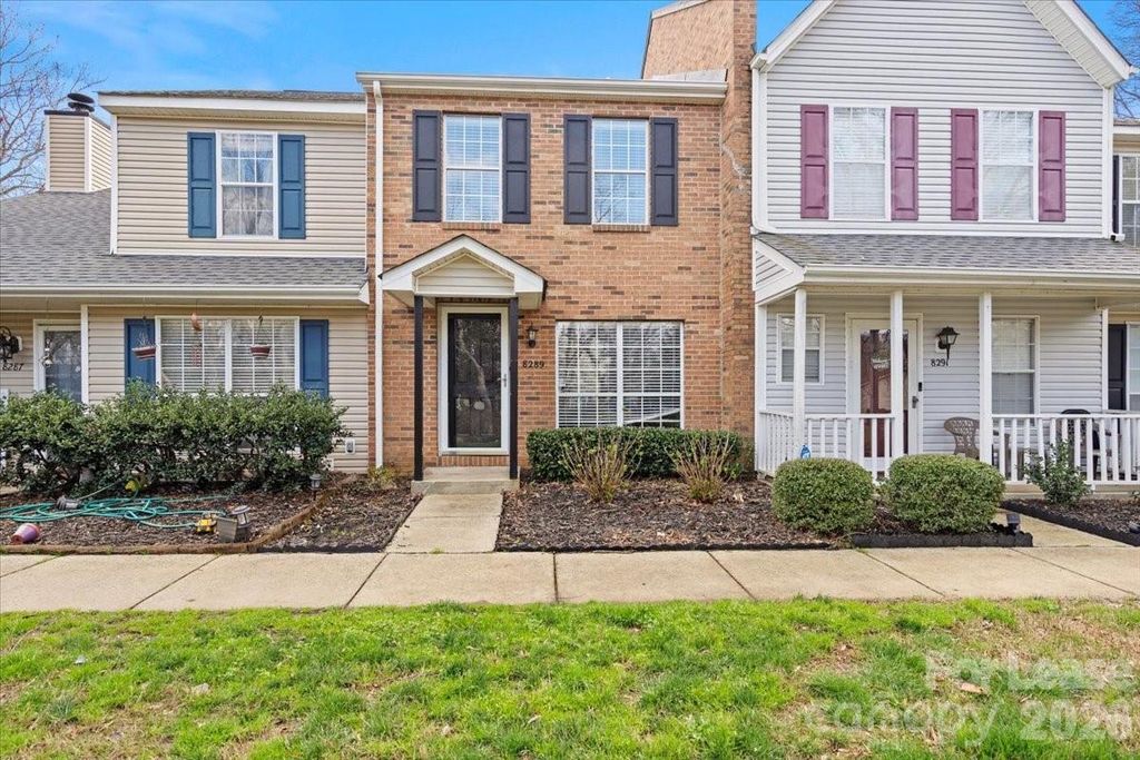 8289 Golf Ridge Drive, Charlotte, NC 28277