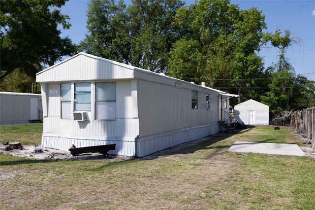 728 N CHESTNUT ROAD, Lakeland, FL 33815