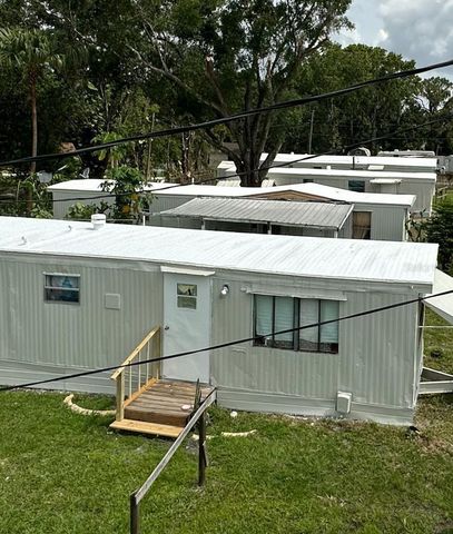 728 N CHESTNUT ROAD, Lakeland, FL 33815