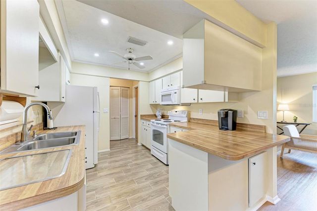 1640 SATURN ROAD, Venice, FL 34293