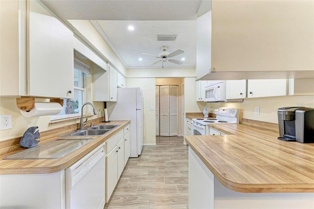 1640 SATURN ROAD, Venice, FL 34293