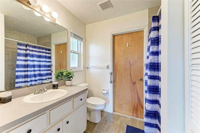 1640 SATURN ROAD, Venice, FL 34293