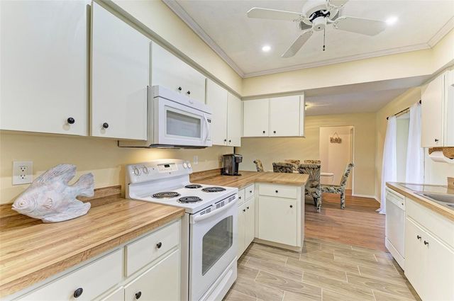 1640 SATURN ROAD, Venice, FL 34293