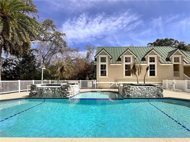 156 Shady Brook Circle 200, St Simons Island, GA 31522