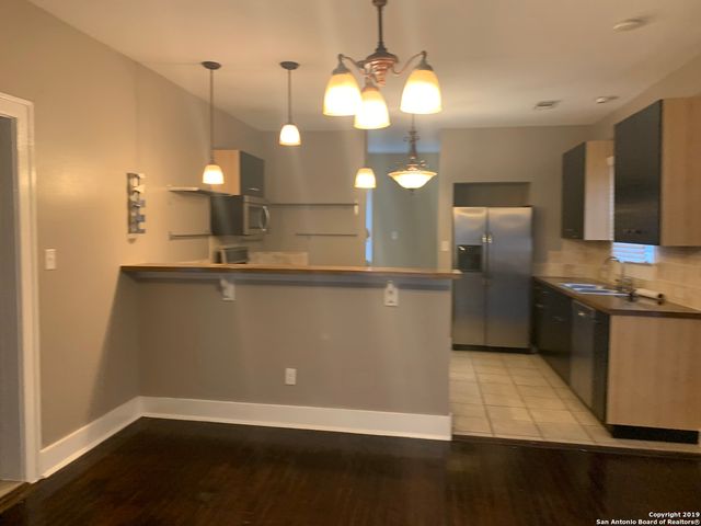1446 W Kings Hwy, San Antonio, TX 78201