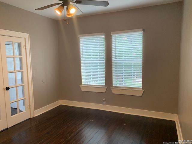 1446 W Kings Hwy, San Antonio, TX 78201