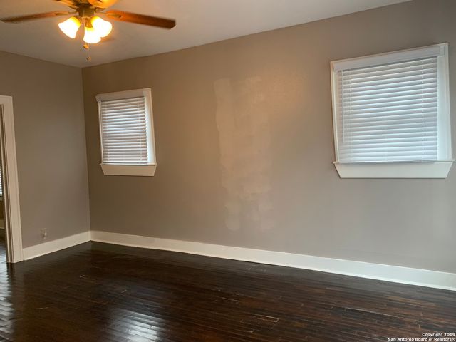 1446 W Kings Hwy, San Antonio, TX 78201