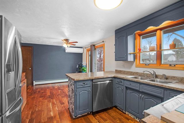 1156 SHARIE LANE, Green Bay, WI 54304