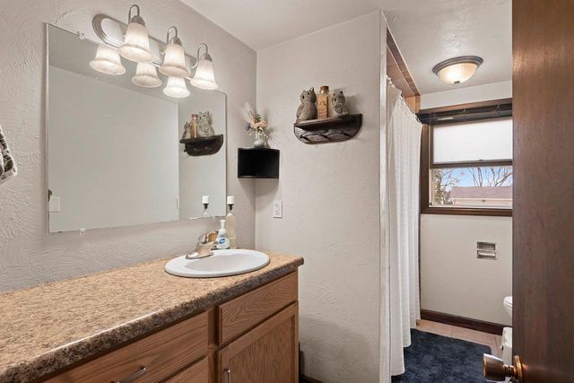 1156 SHARIE LANE, Green Bay, WI 54304