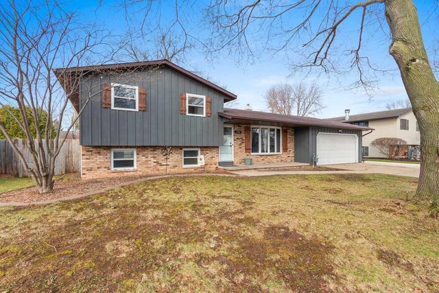 1156 SHARIE LANE, Green Bay, WI 54304
