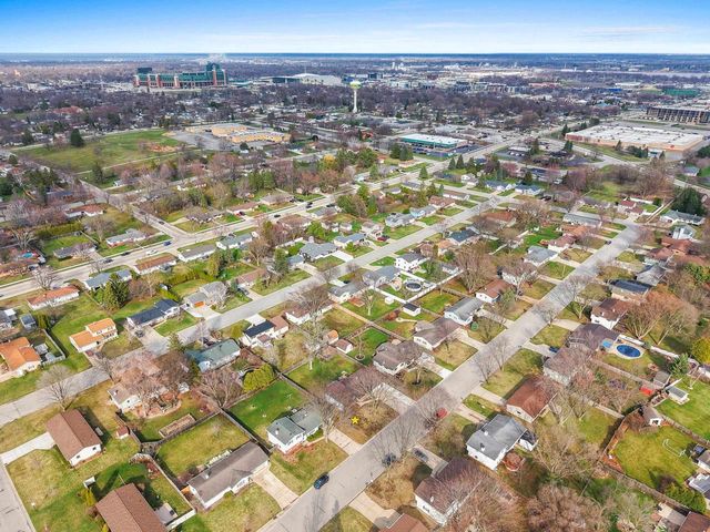 1156 SHARIE LANE, Green Bay, WI 54304
