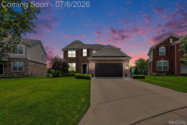 7560 Gannon Court, Shelby Charter Township, MI 48317